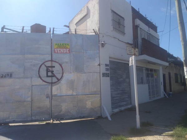 Dos Casas en Venta, Terreno en Esquina Av Dto. Alvarez y 831 Bis, San Fco. Solano, Quilmes