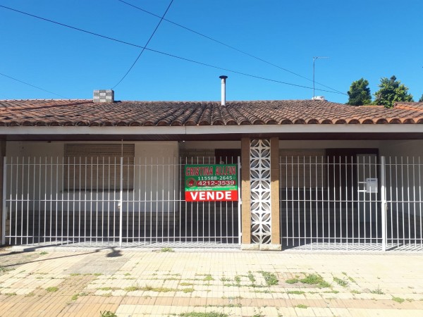 Venta Chalet Barrio El Dorado