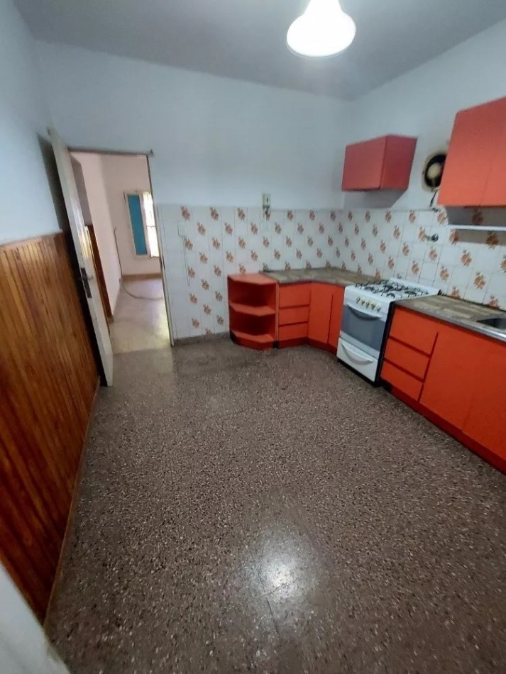 Casa / PH en Venta Bernal Oeste