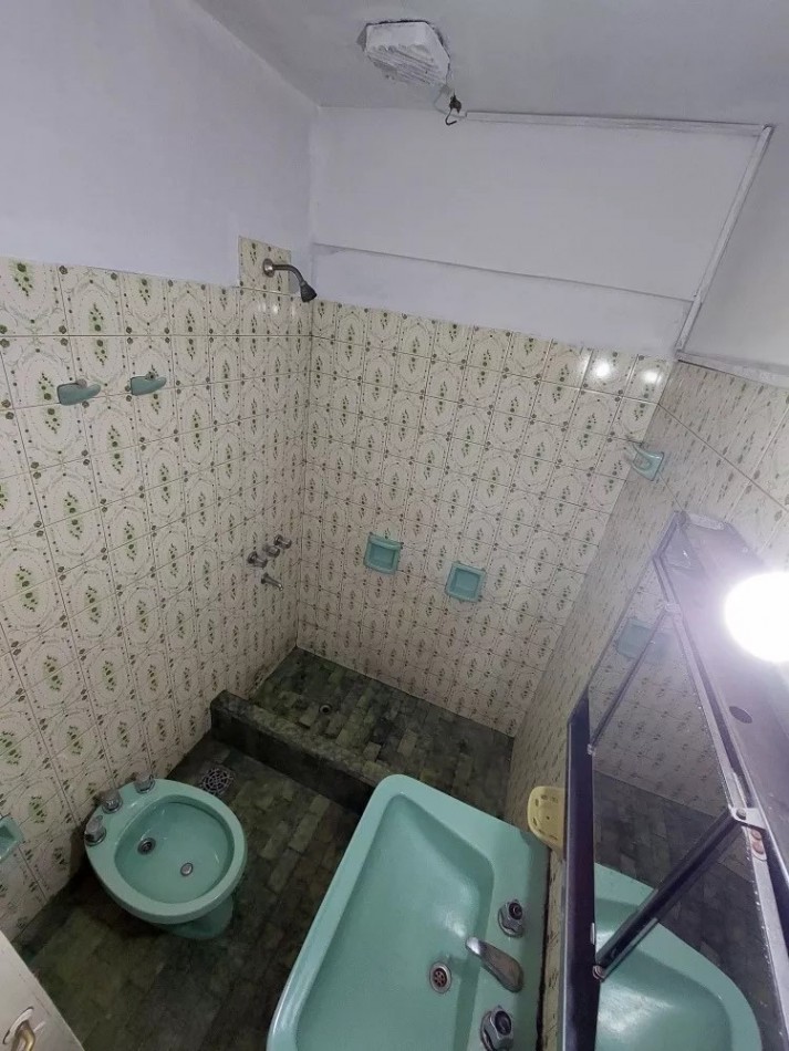 Casa / PH en Venta Bernal Oeste